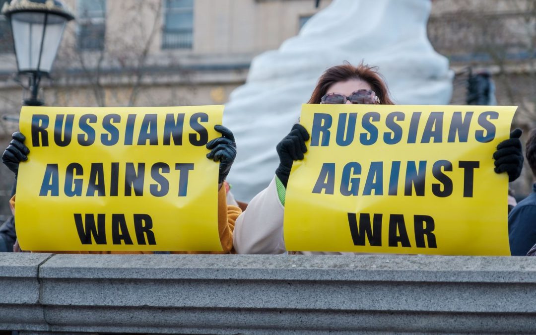 What can Russians do to help Ukraine?