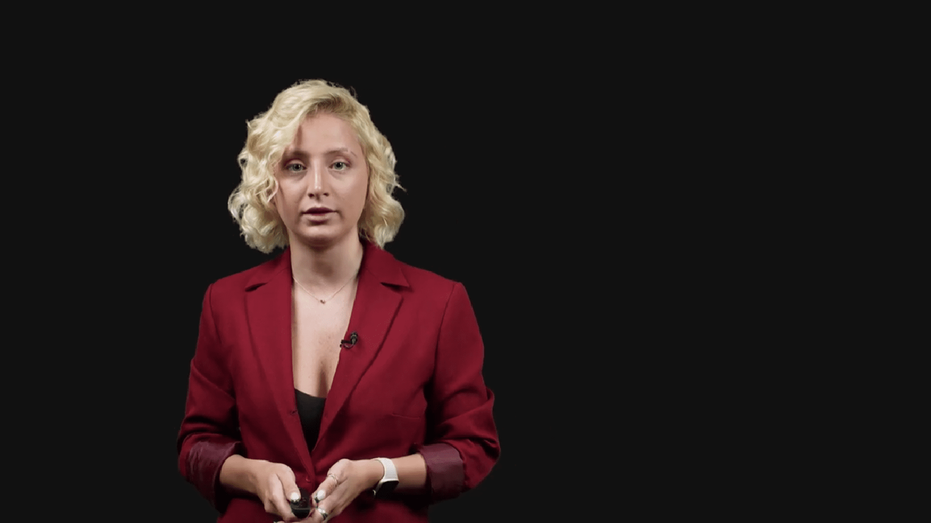 Nini Alania hosts an educational show in which she explains themes like taxation, the history of Georgian constitutionalism, and deoligarchization